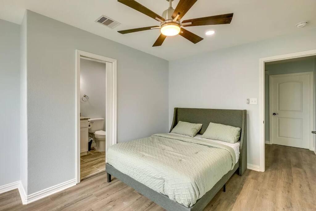 Vacation Home Lake Livingston! Onalaska Εξωτερικό φωτογραφία