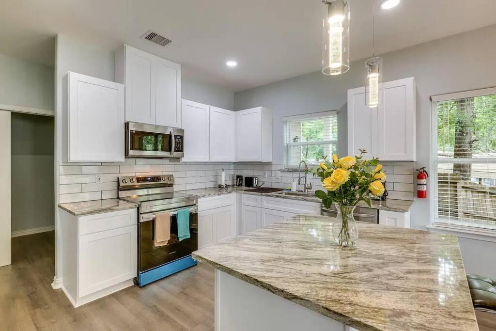 Vacation Home Lake Livingston! Onalaska Εξωτερικό φωτογραφία